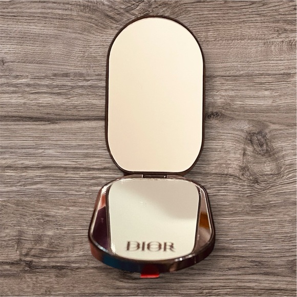 Dior Beauty Phone Stand / Mirror (1pc) - Picture 8 of 9